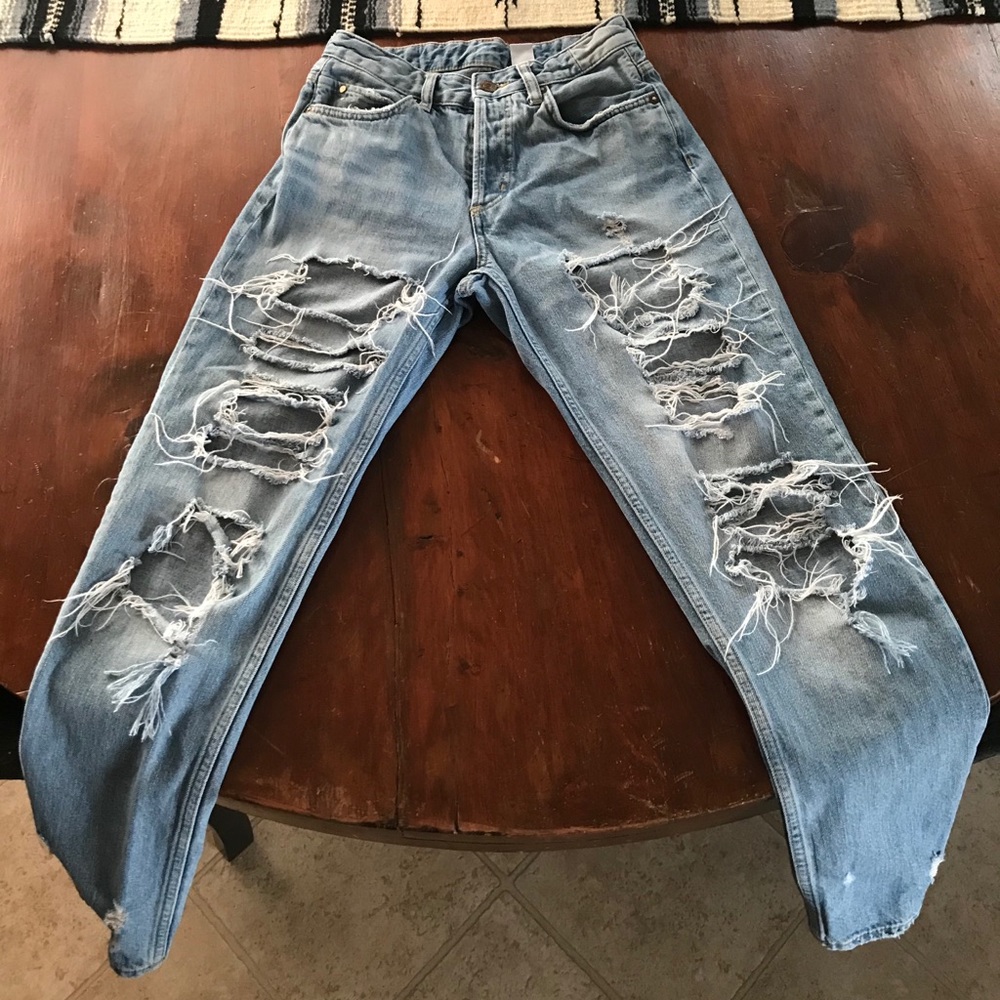 H&M Boyfriend Low Waist Distressed Jeans